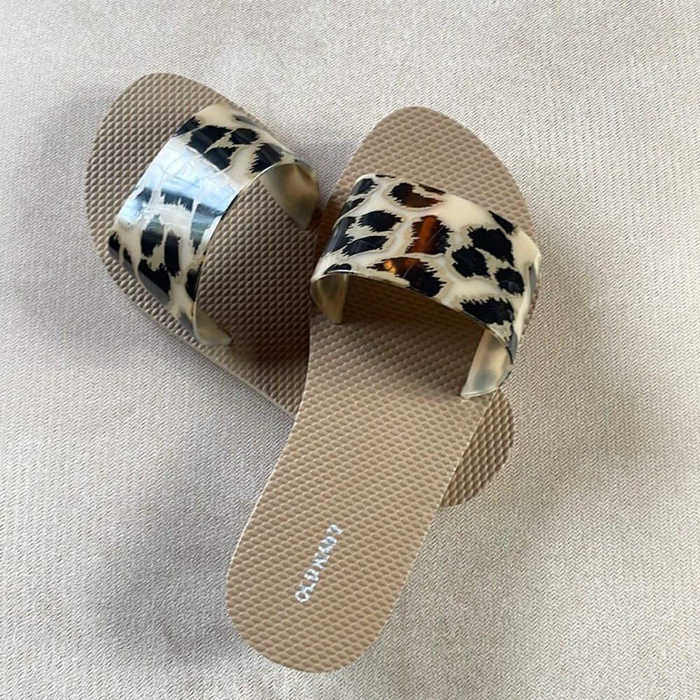 Old Navy Animal Print slip ons